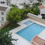 Bertur Voramar *