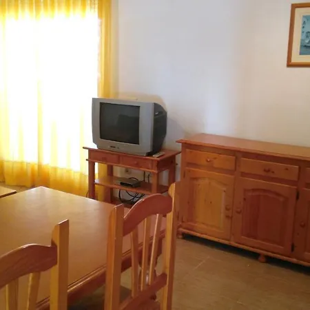 Bertur Voramar *